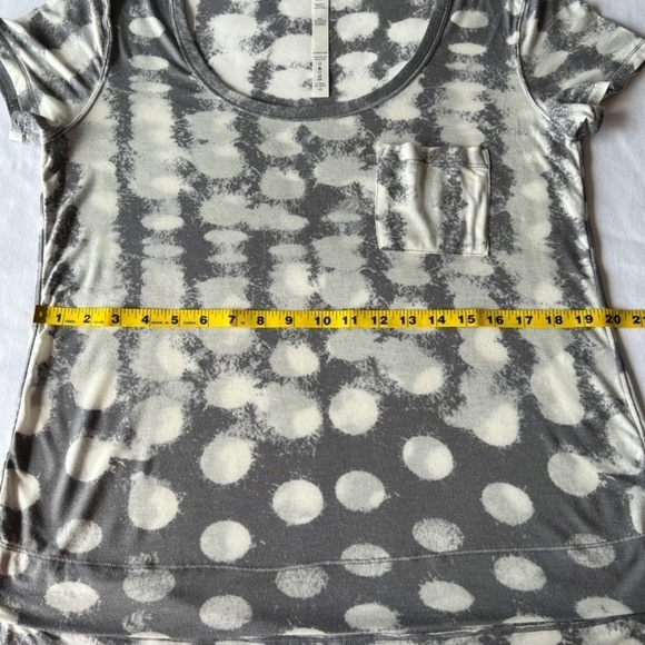 Lululemon Perfect Layer Tee in seaside dot burnout - Picture 8 of 10